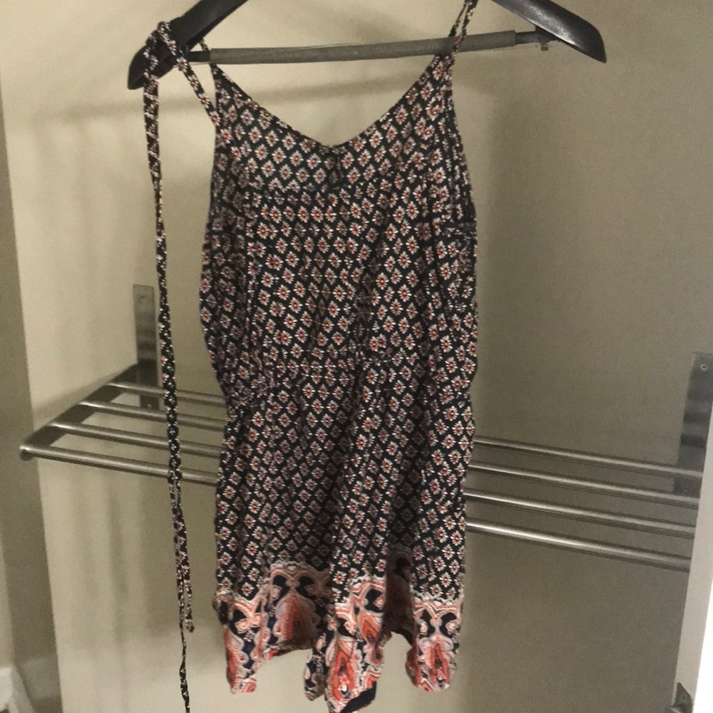 Patterned Romper - Picture 2 of 2